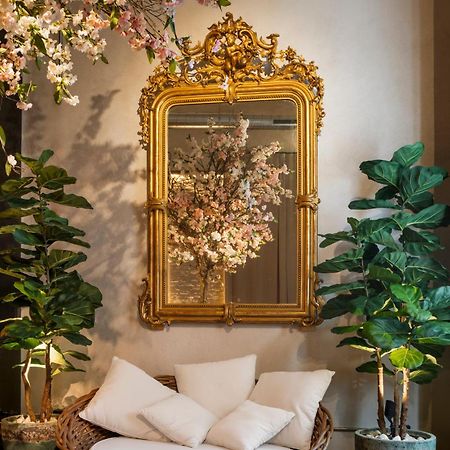 City Center - Avenue Luxury Apartment - Private Free Parking Sevilla Bagian luar foto