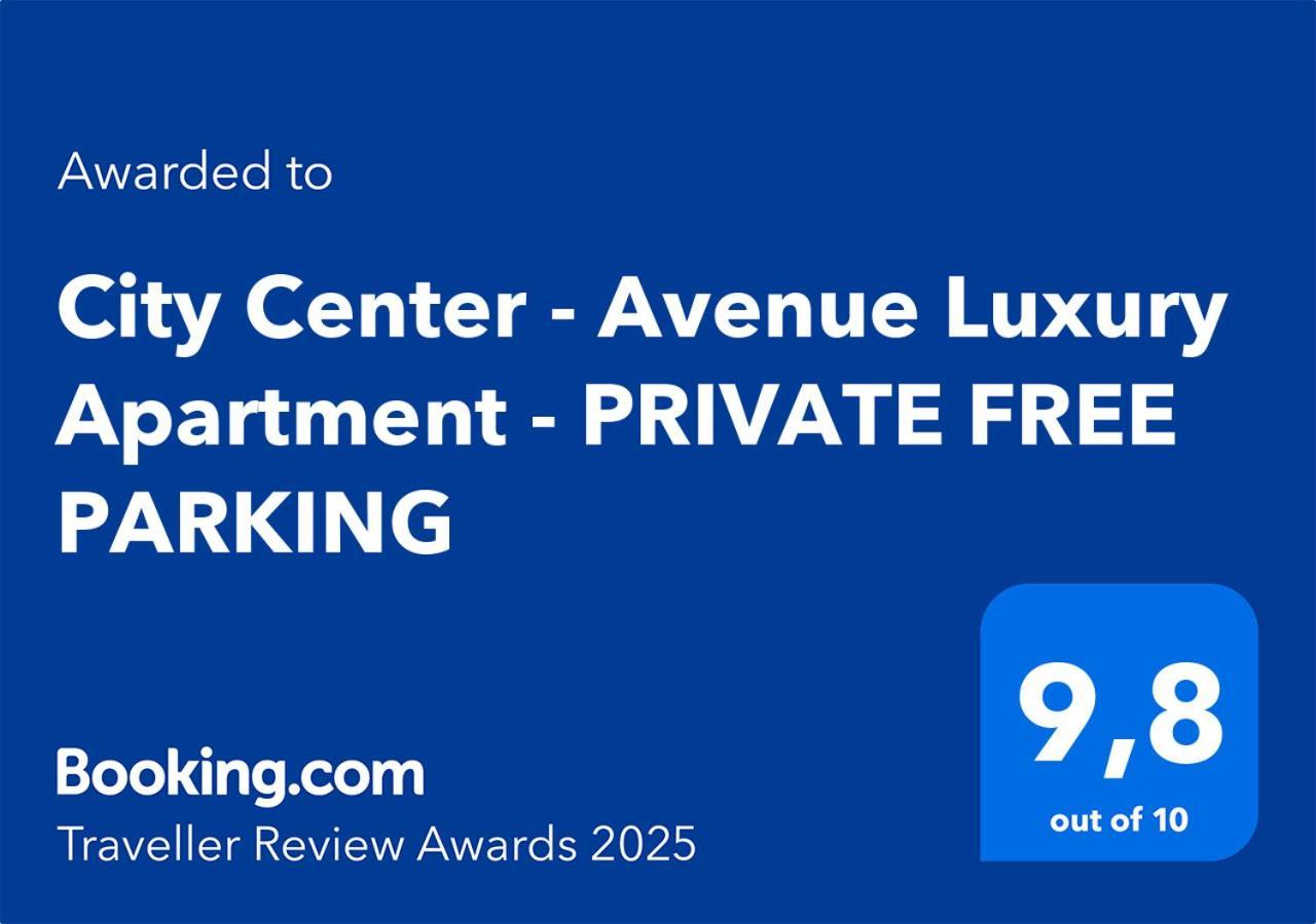City Center - Avenue Luxury Apartment - Private Free Parking Sevilla Bagian luar foto
